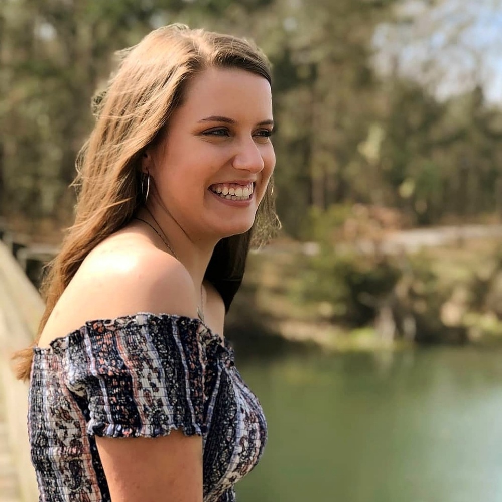 Meet your Posher, Lauren